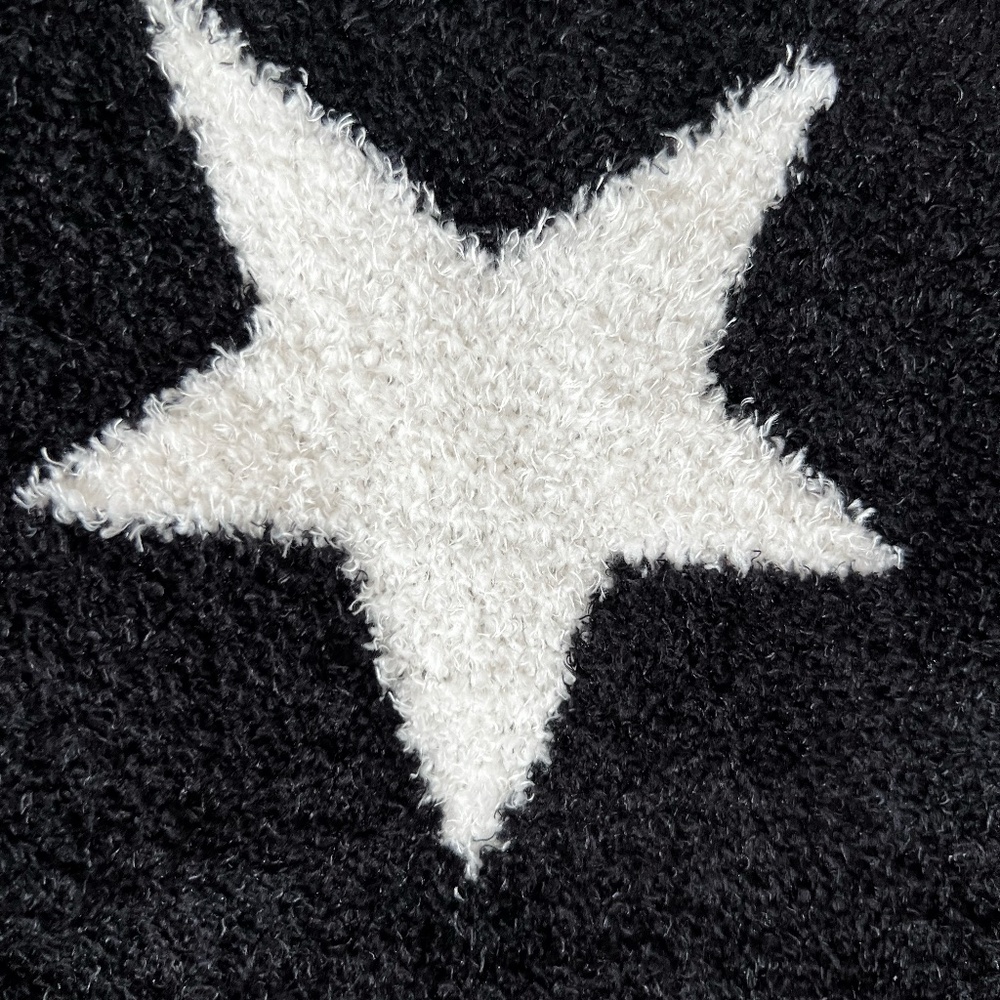 Francesca’s Black & White Star Print Fuzzy Sweater – Size XS - Picture 2 of 3